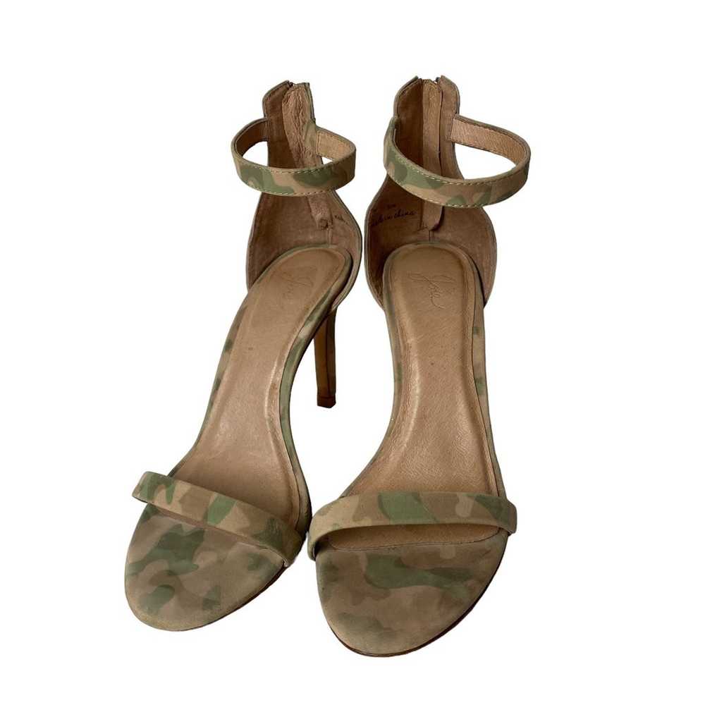 Joie Womens suede Camouflaged Print Back Zip Heel… - image 2
