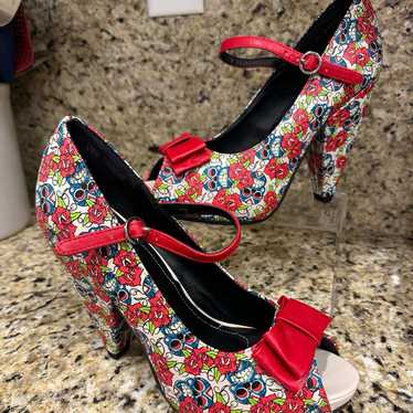 Tuk Day of the Dead Sugar Skull Heels NWOT Womens 