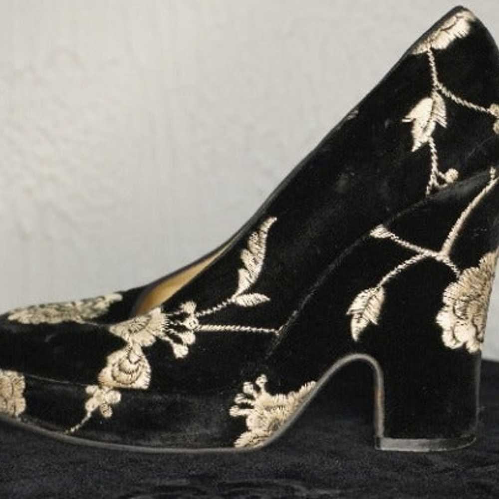 Vintage Dolce & Gabbana Black Velvet heels with B… - image 1