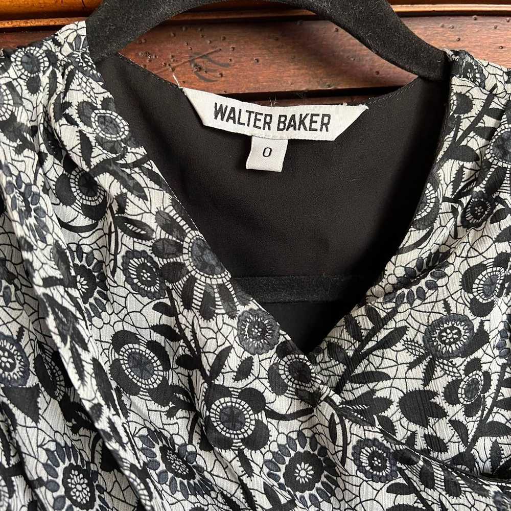 Walter Baker Black & White Floral Ruffle Chiffon … - image 4
