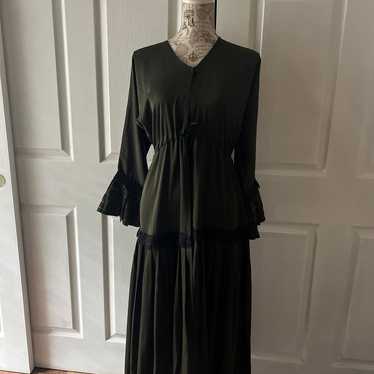 Dark green abaya from Qatar - image 1