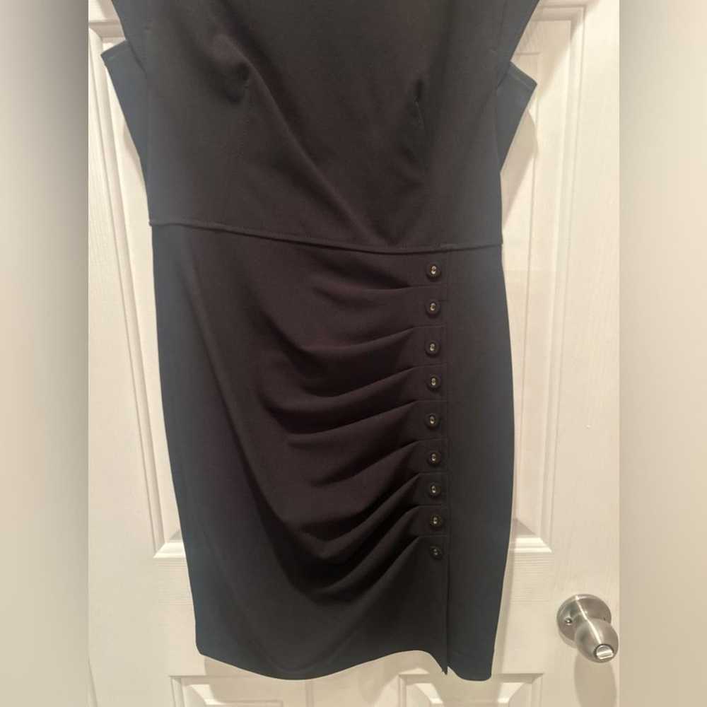 CALVIN KLEIN Ruched Button-Trim Black Sheath Dres… - image 5