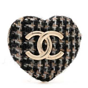 CHANEL Tweed CC Heart Brooch Ivory Black Gold - image 1