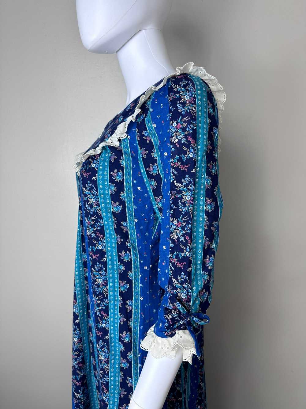 1970s/80s Mixed Blue Florals Muumuu Dress, Natura… - image 2