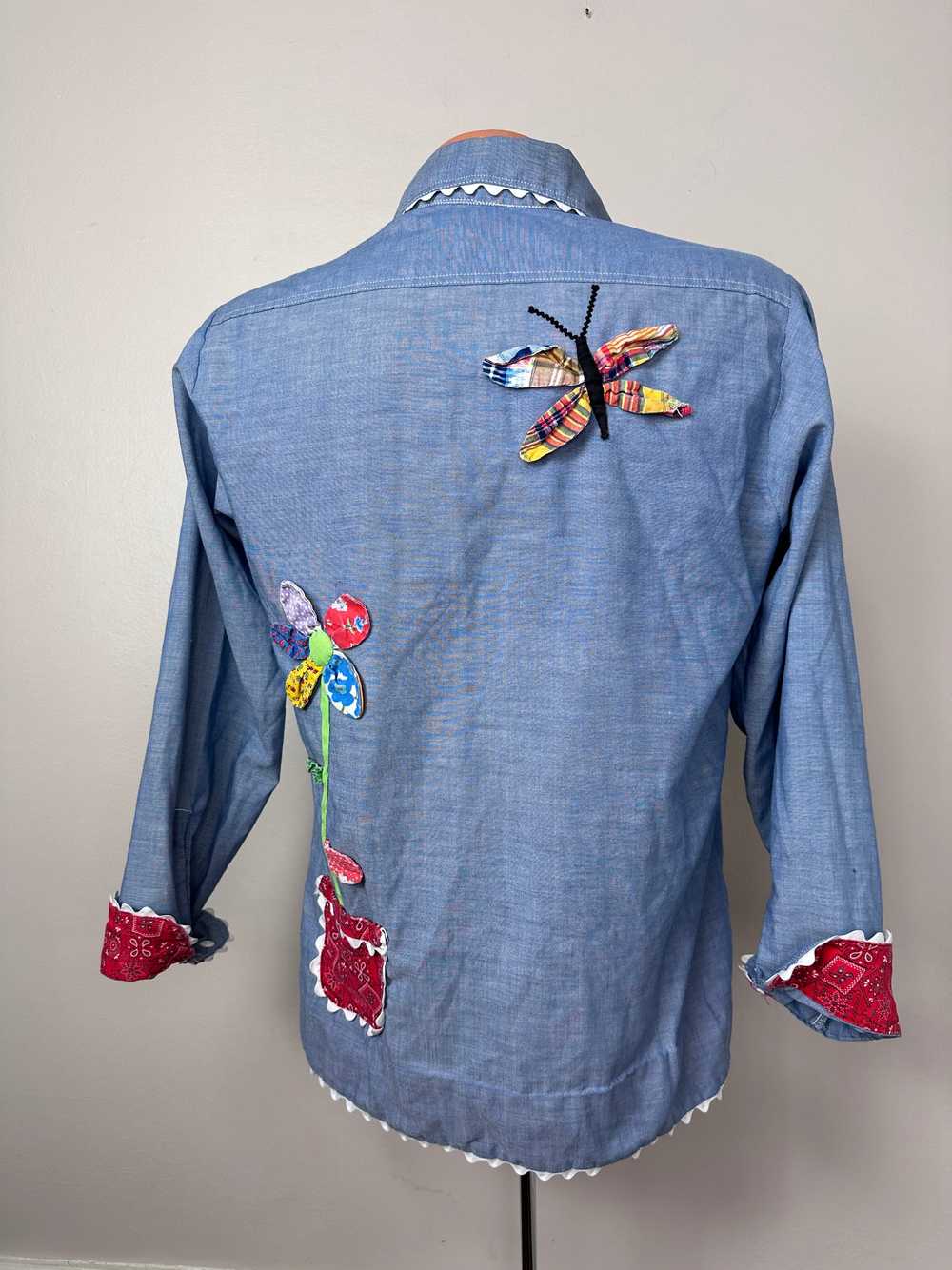 1970s Chambray Shirt with Appliqué and Lace Trim,… - image 4