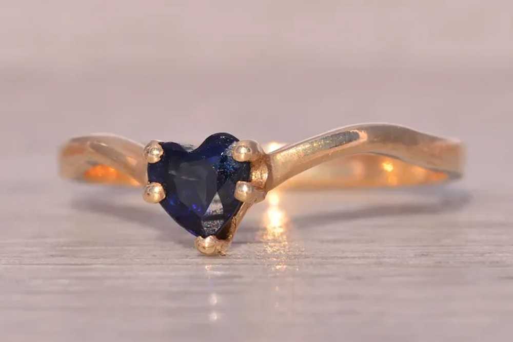 Heart Shaped Natural Sapphire Ring in Yellow Gold - image 5