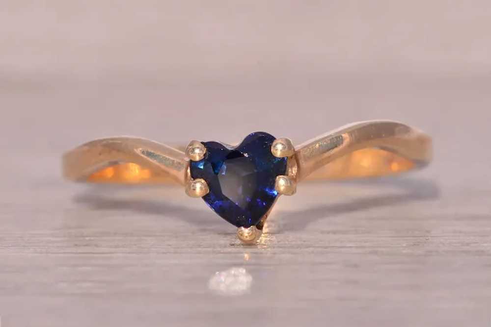 Heart Shaped Natural Sapphire Ring in Yellow Gold - image 6