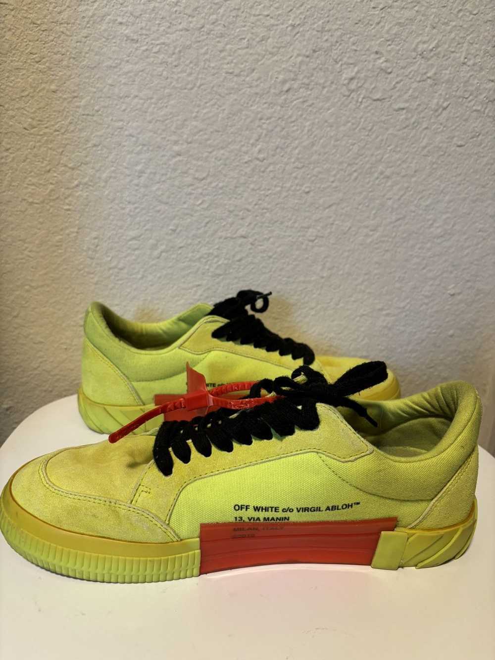 Off-White Off White Vulcanized Low🚧 - image 3