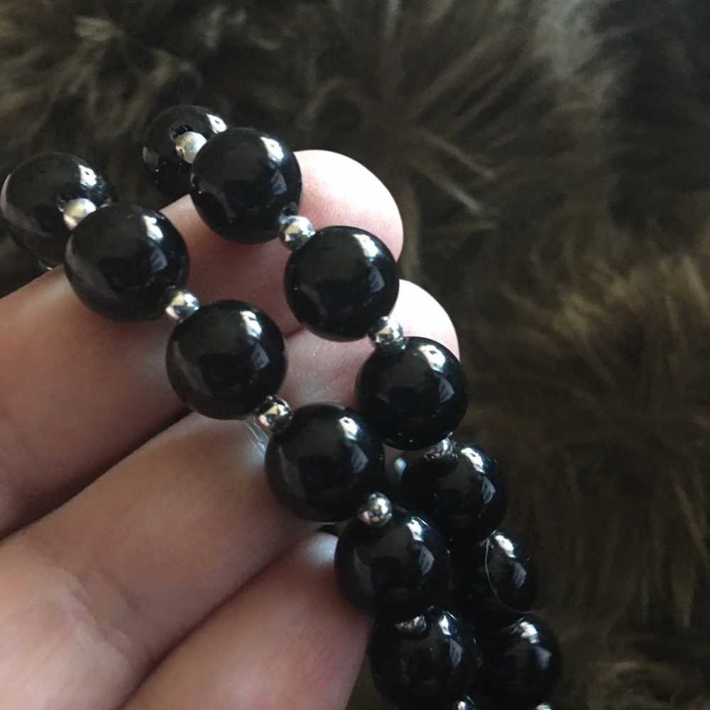 Vintage Vintage black plastic round bead necklace - image 7