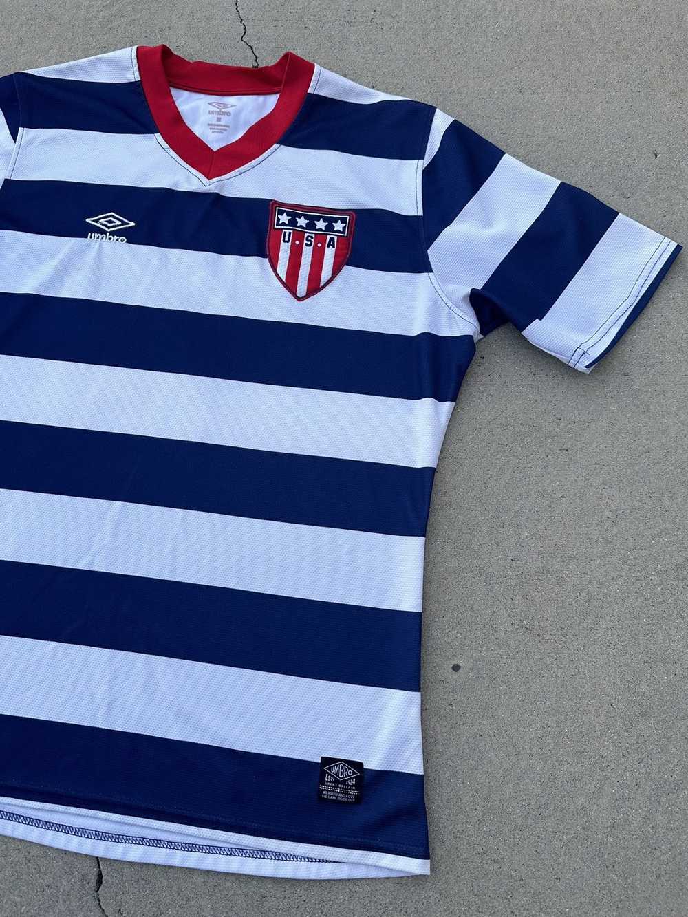 Jersey × Soccer Jersey × Vintage Umbro USA Stripe… - image 6