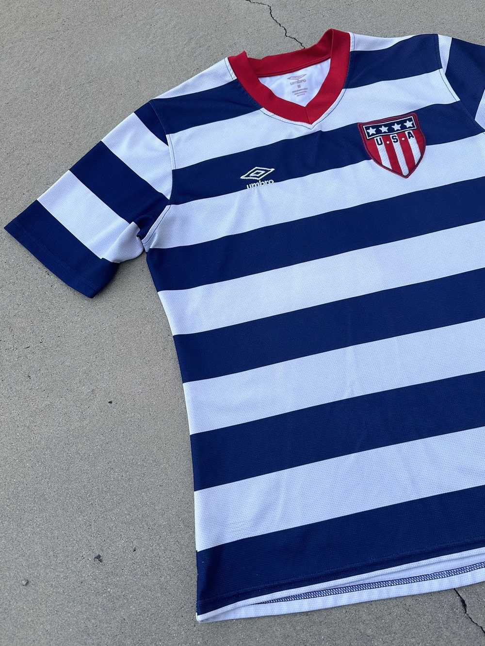 Jersey × Soccer Jersey × Vintage Umbro USA Stripe… - image 7