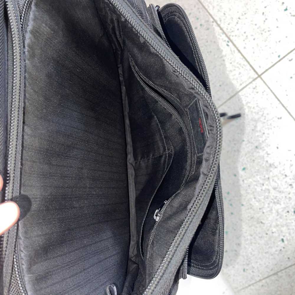 Tumi Tumi Mens Travel Shoulder Bag Briefcase Frie… - image 7