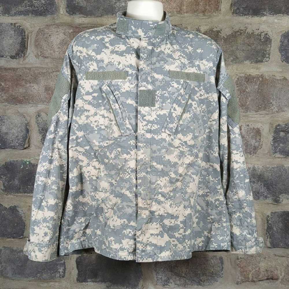 Other Army desert fatigue jacket size large - image 1