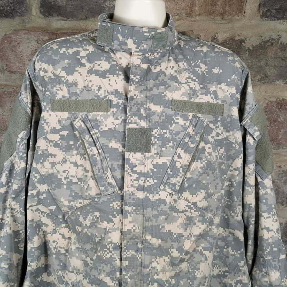 Other Army desert fatigue jacket size large - image 2