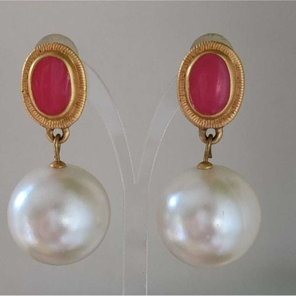 Vintage unmarked Pearl Drop Gold & Pink Clip-on E… - image 1
