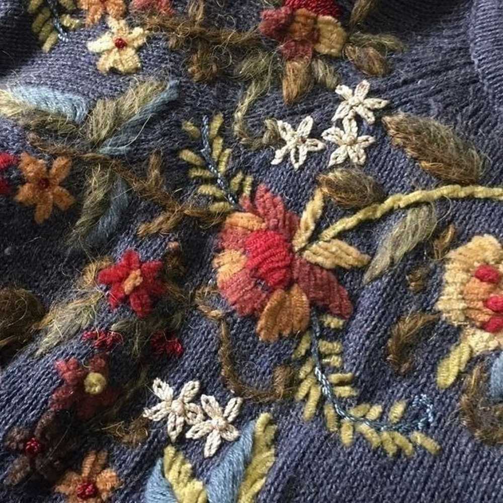 Vtg embroidered Heirloom Collectibles cardigan - image 4
