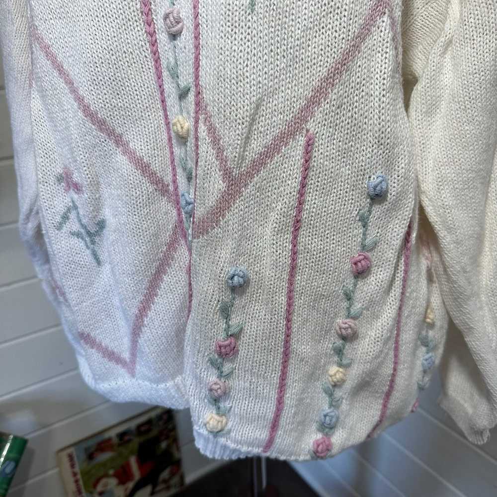 Vintage Cottagecore Hand Knit Floral Cardigan Swe… - image 4