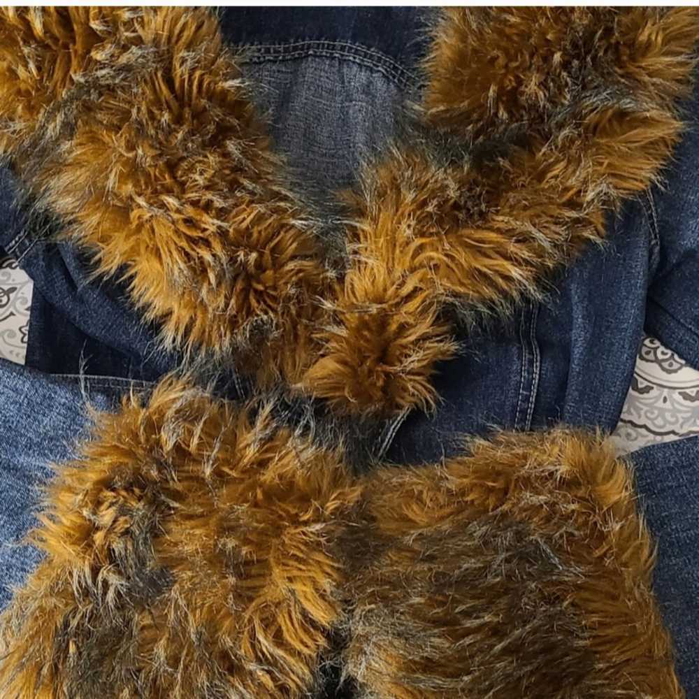 Vintage Guess Jean, Fur Collared Jacket! - image 5