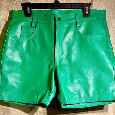 Vintage Kelly Green Genuine Leather shorts