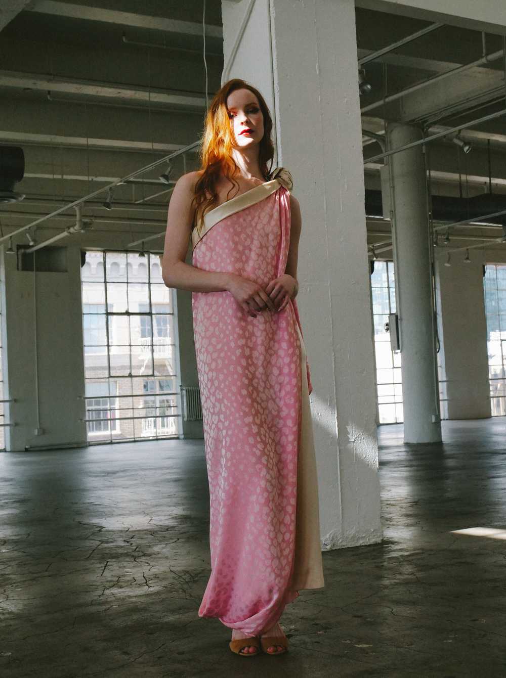Jacqueline de Ribes Pink Leopard Jacquard Silk Go… - image 3