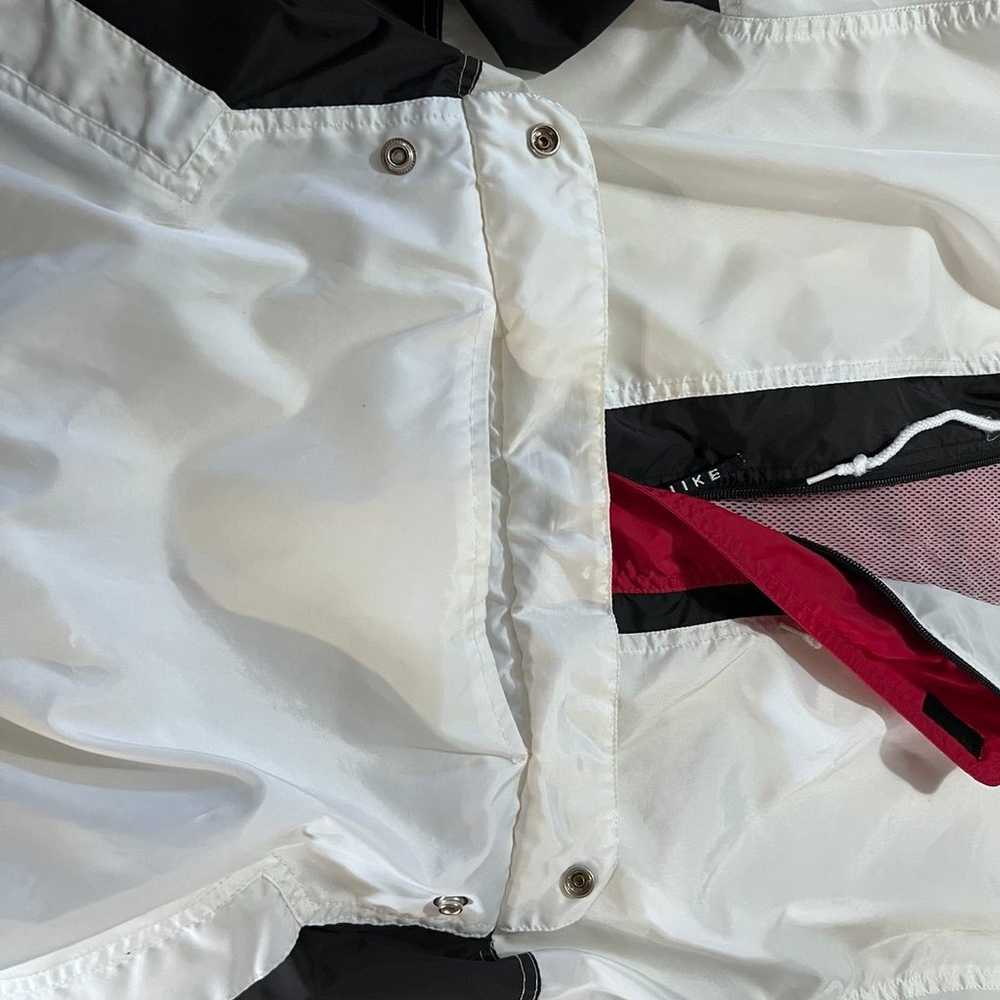 Vintage 1990’s Nike pullover wind breaker white b… - image 11