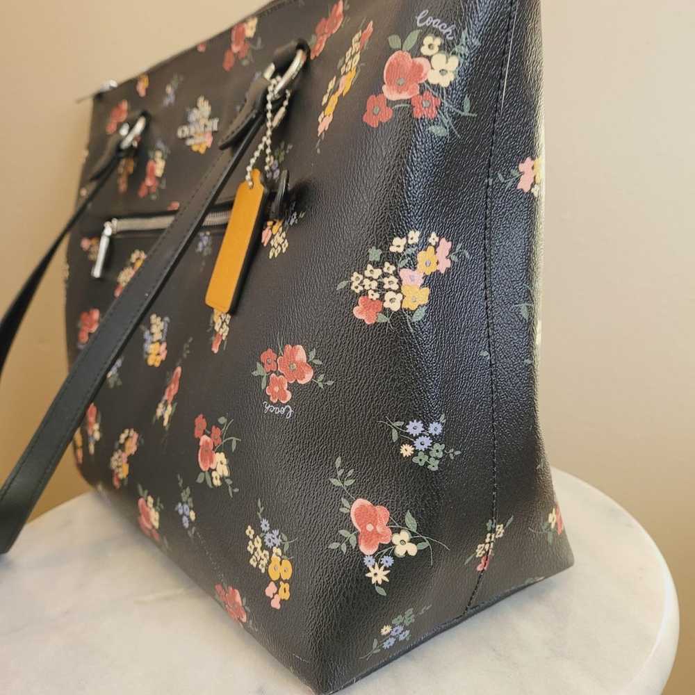 Coach Gallery Tote with WildFlower Print - image 4