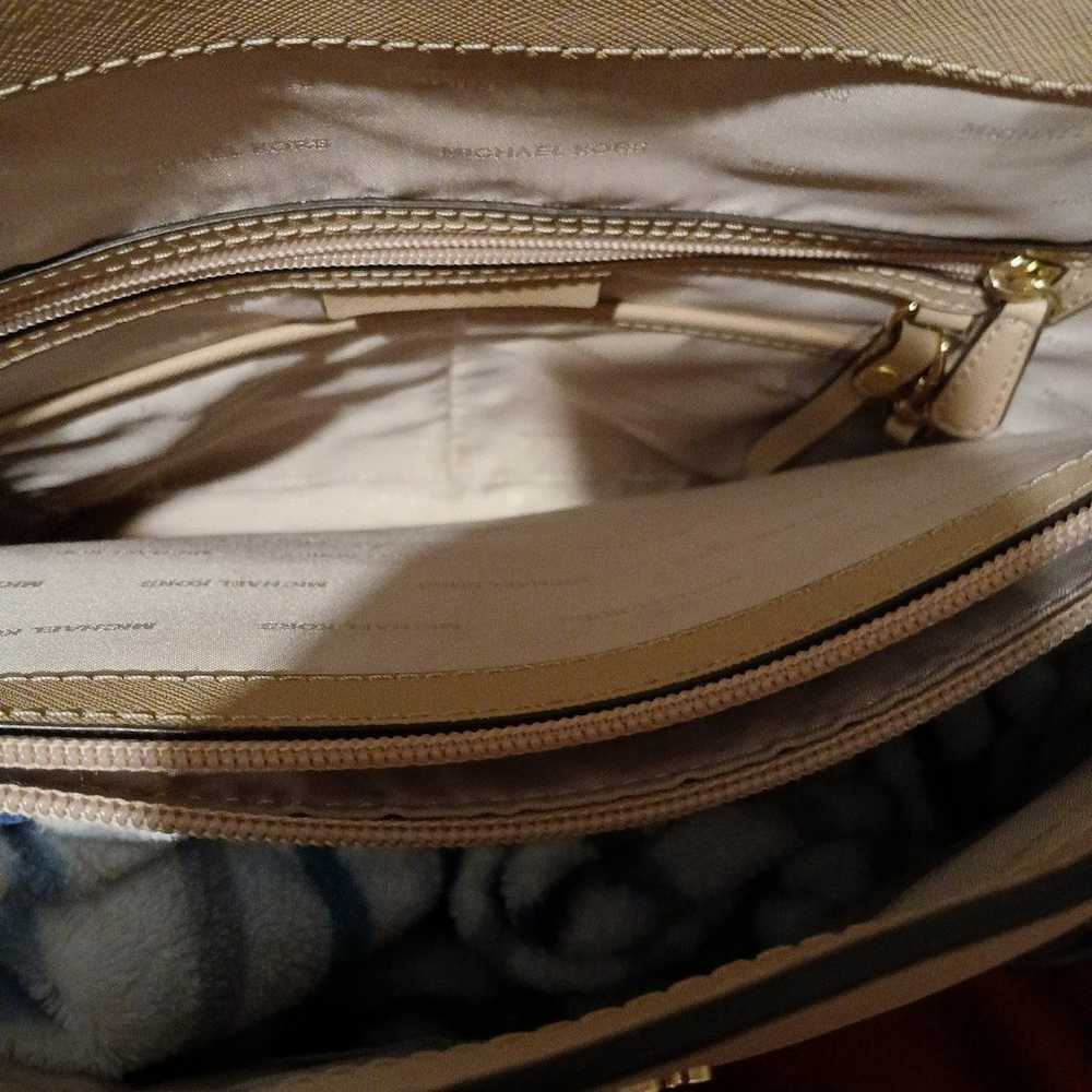Michaels kors purse and matching wallet, DUST BAG… - image 4