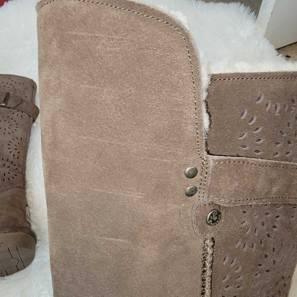 Bearpaw Amie tall suede & wool blend boots size 10 - image 10
