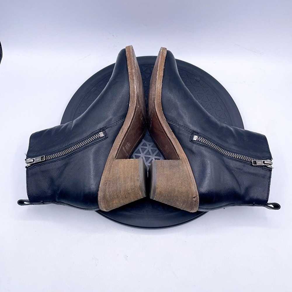 Frye black leather alton heeled chelsea ankle boo… - image 4