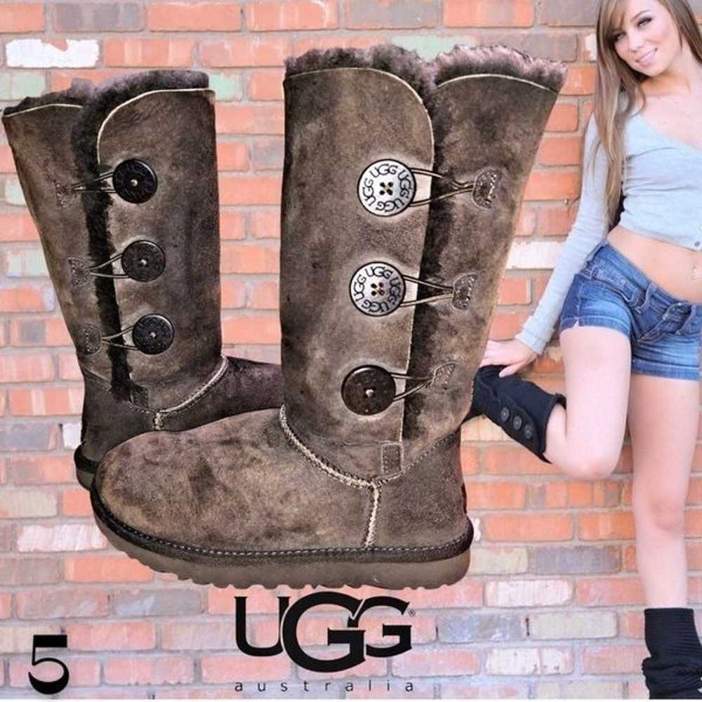 UGG Bailey, 3 Button Brown Boots Authen - image 1