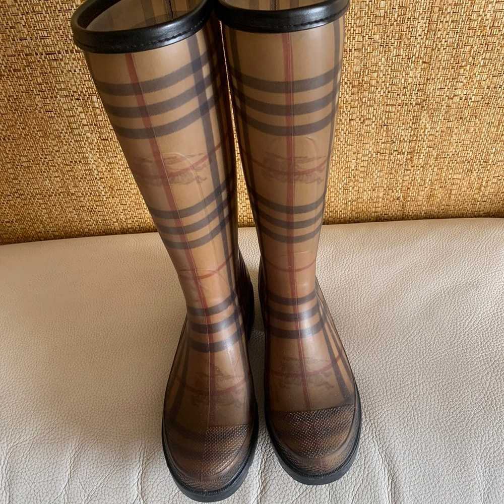 BURBERRY Authentic Rubber Printed Rain Boots. Siz… - image 1
