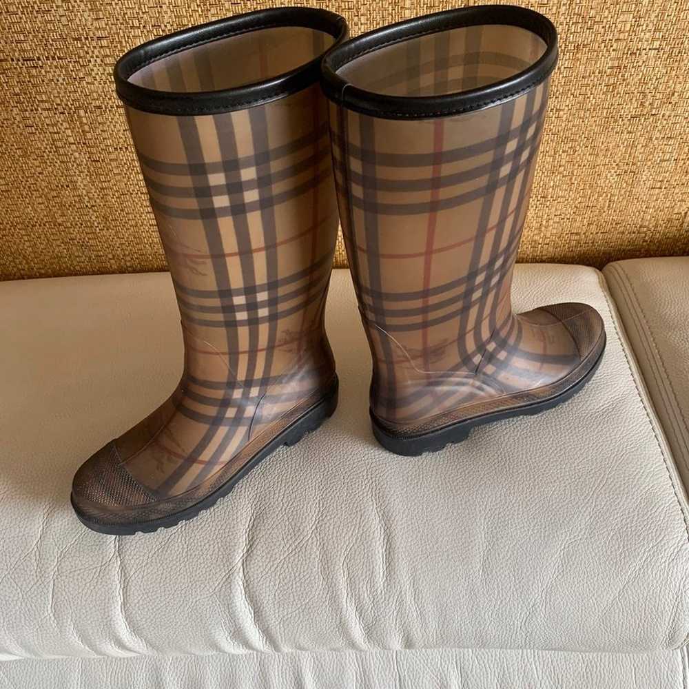BURBERRY Authentic Rubber Printed Rain Boots. Siz… - image 2