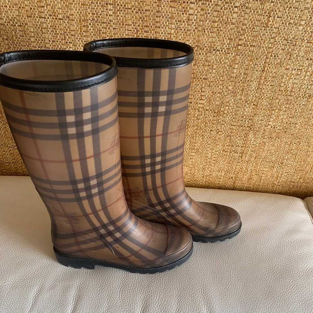 BURBERRY Authentic Rubber Printed Rain Boots. Siz… - image 9
