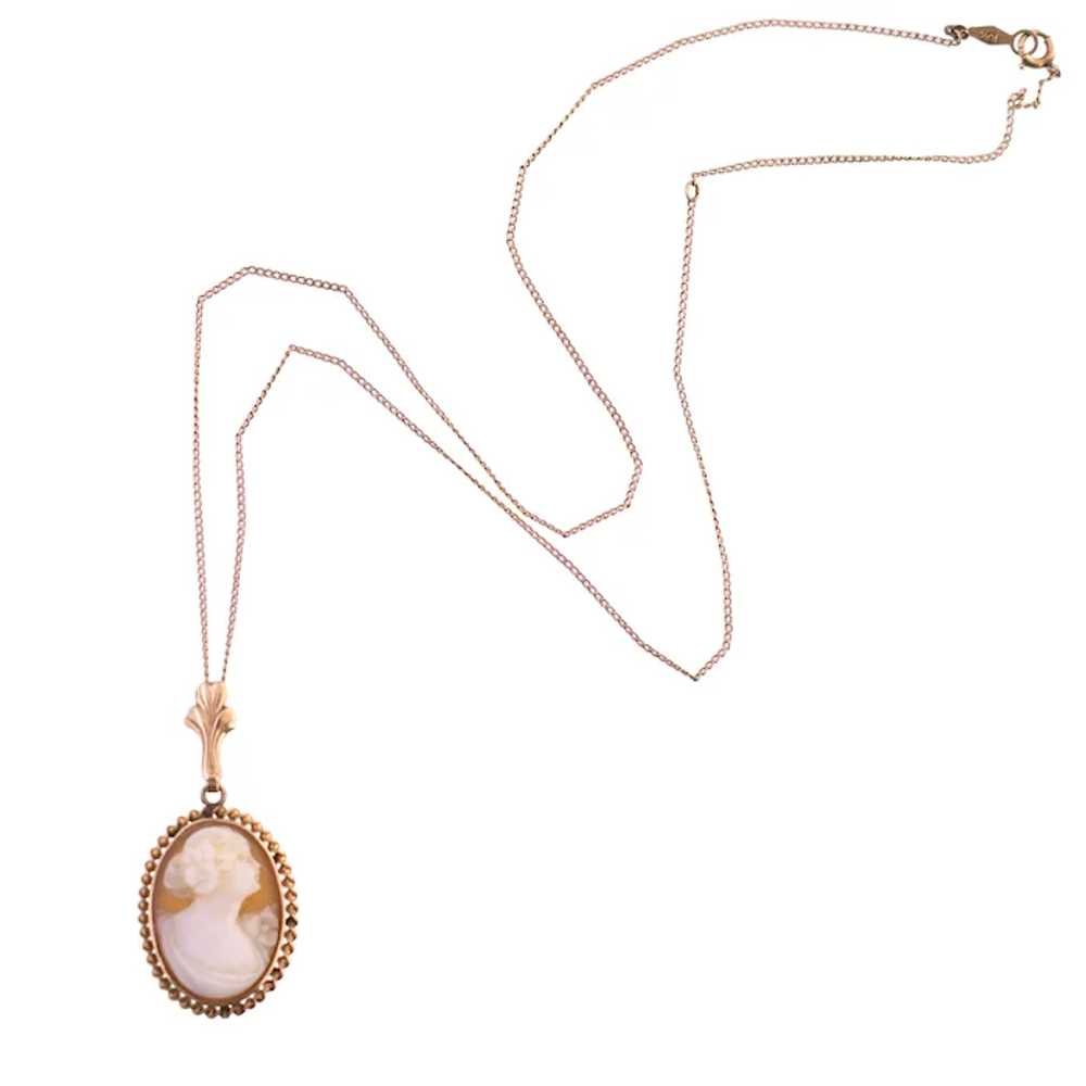 10K Gold Shell Cameo Necklace - image 2