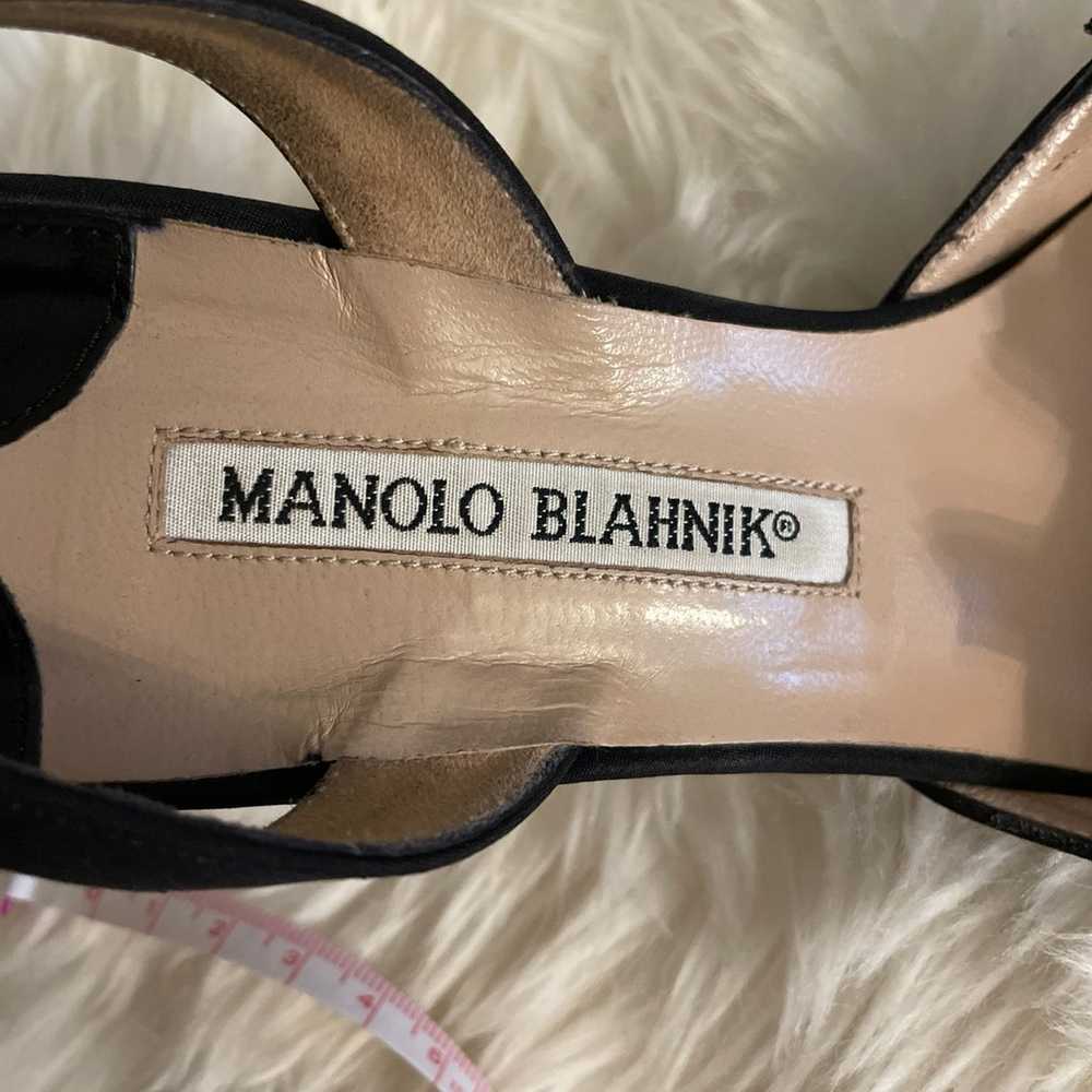 Black pointed toe lace Manolo Blahnik pump heel - image 5