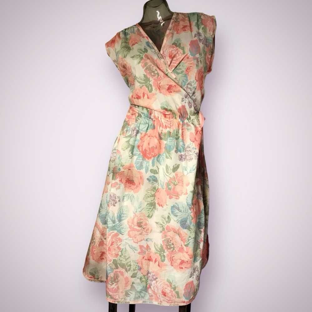 Plus size 1980’s Vintage pastel floral wrap dress - image 2