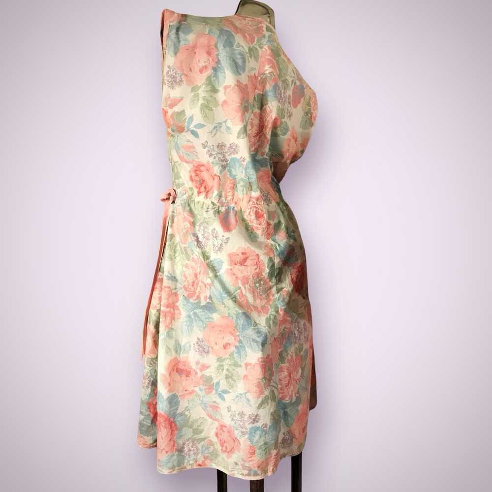Plus size 1980’s Vintage pastel floral wrap dress - image 5
