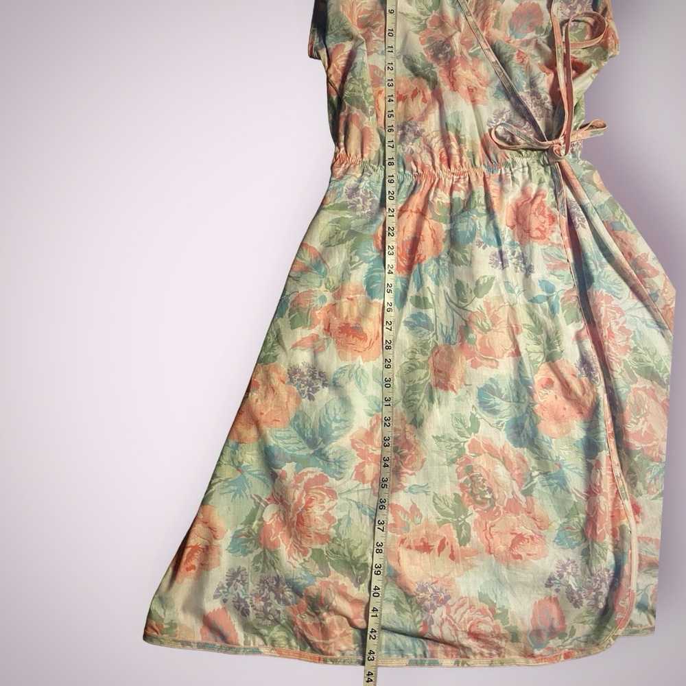 Plus size 1980’s Vintage pastel floral wrap dress - image 6