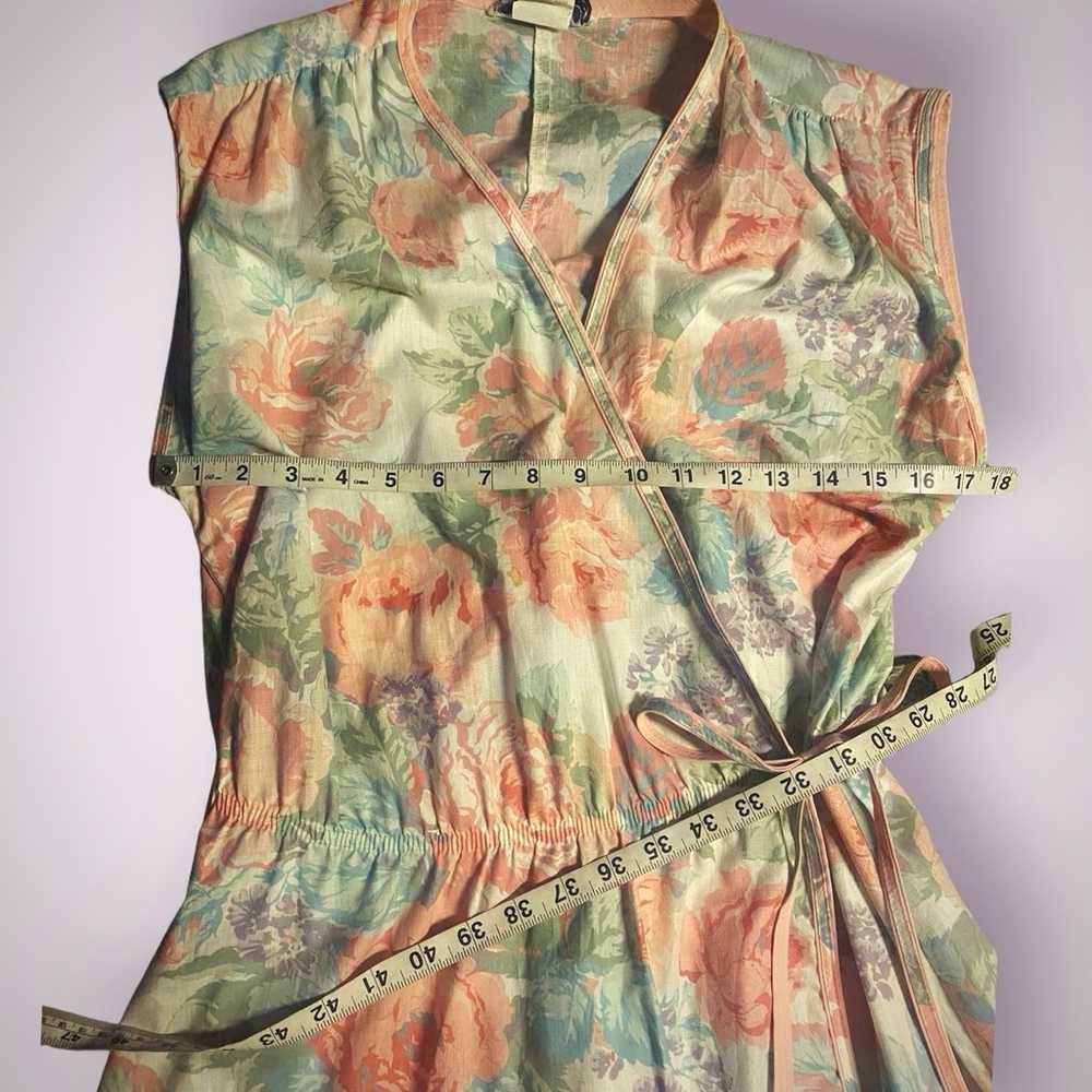 Plus size 1980’s Vintage pastel floral wrap dress - image 8