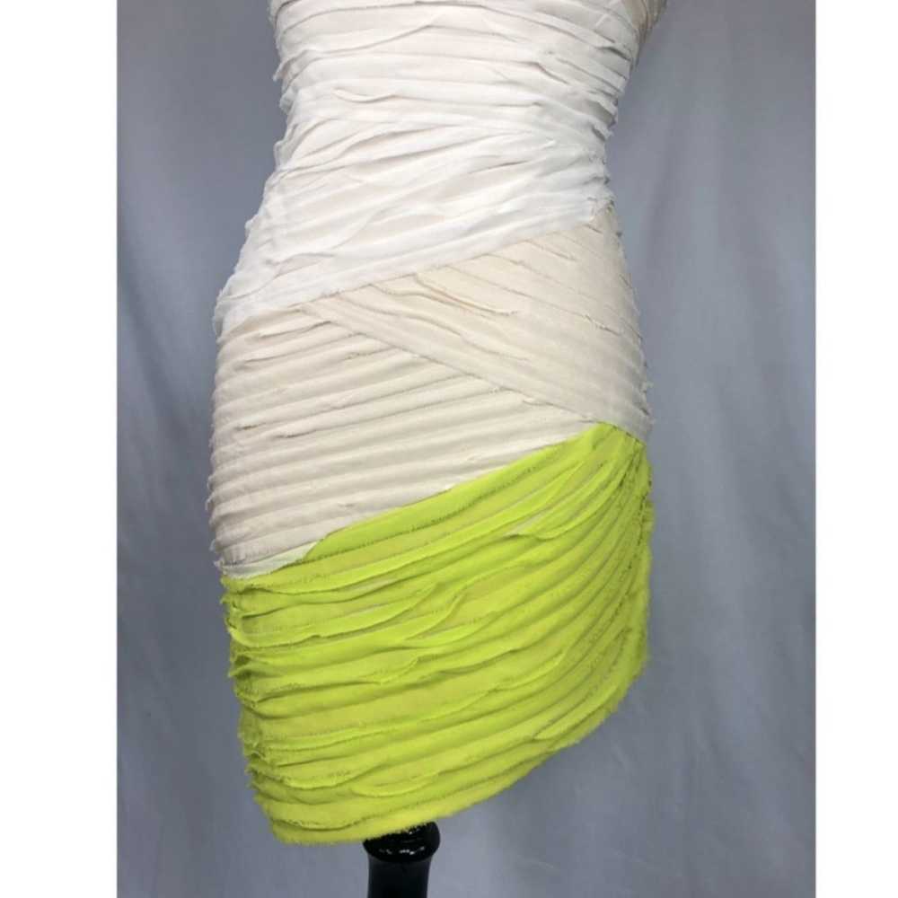 Bebe Chartreuse Ivory Ombré One Shoulder Ruched R… - image 5