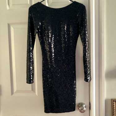 Black long-sleeved sequin dress