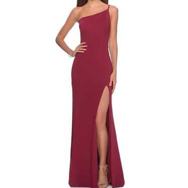 La Femme Burgundy Gown Size 2 New $198