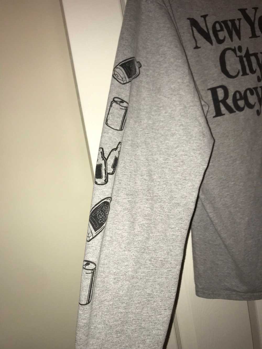 Only NY ONLY NY Recyclables Long Sleeve - image 3