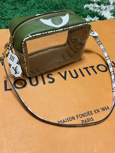 Louis Vuitton Louis Vuitton Beach Pouch Giant Bag