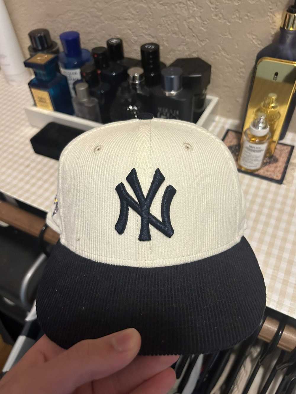 New Era 7 1/2 New York Yankees Fitted - image 1