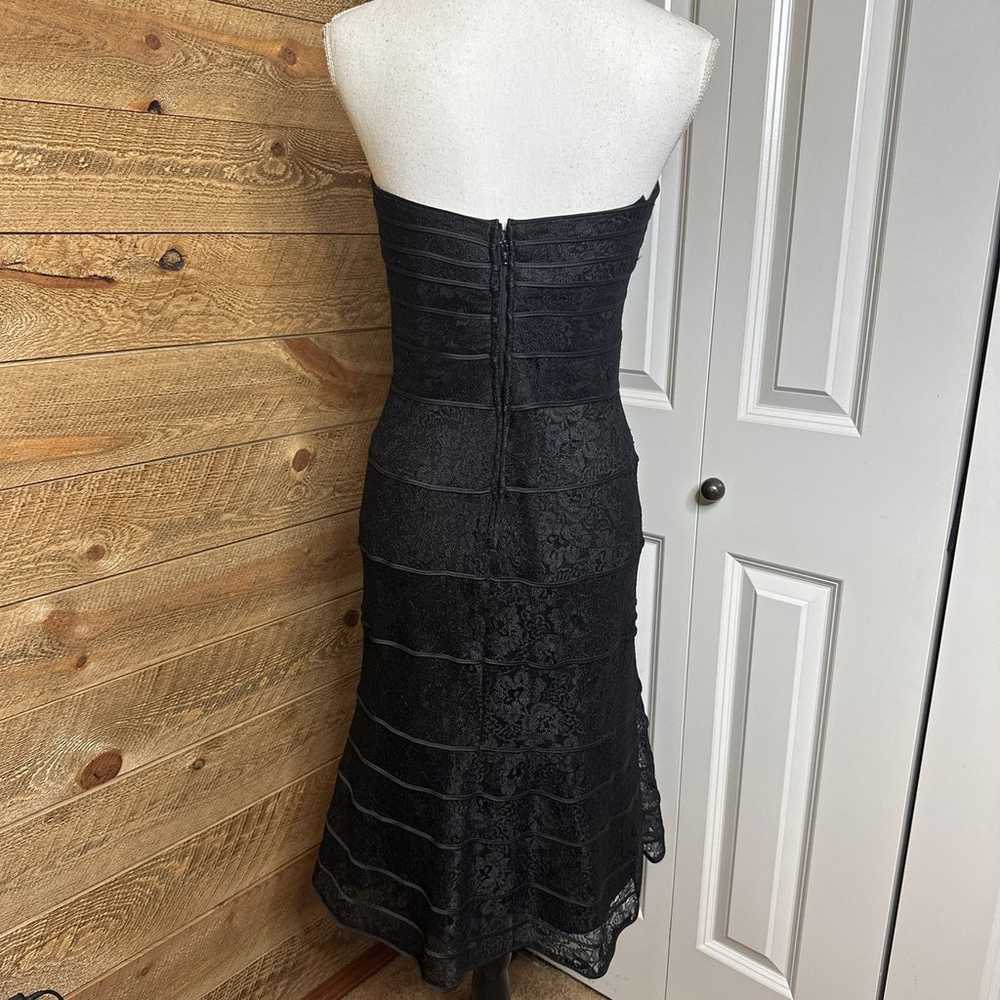 Title: Vintage Tadashi Black Lace Strapless Eveni… - image 3