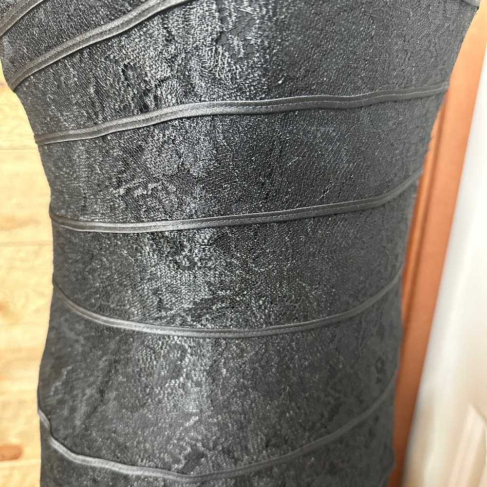Title: Vintage Tadashi Black Lace Strapless Eveni… - image 4