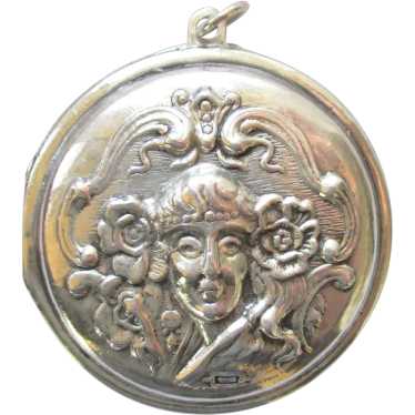 Large Vintage Sterling Repousse Locket Pendant 925 - image 1