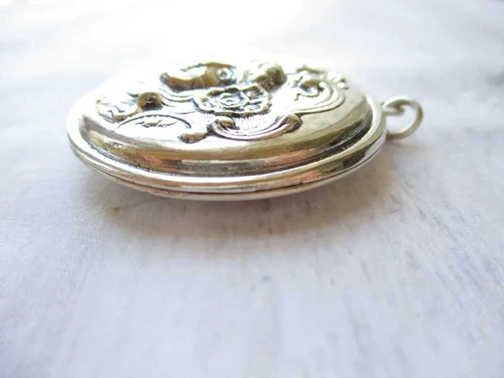 Large Vintage Sterling Repousse Locket Pendant 925 - image 5