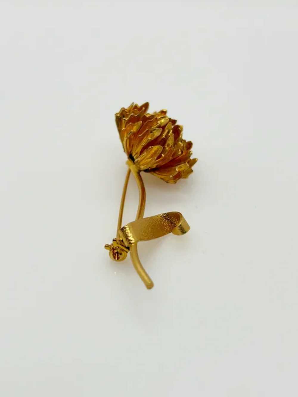 Striking Golden Vintage Flower Brooch - image 5